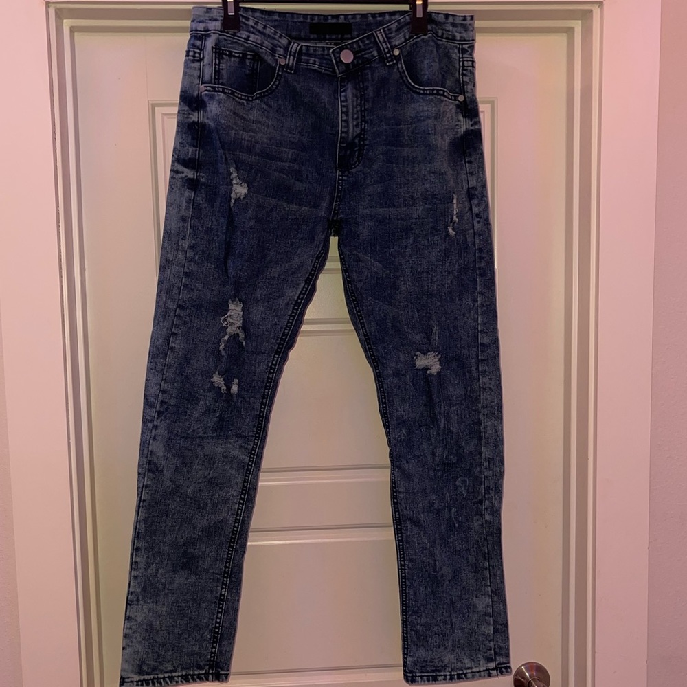 Forever 21 slim/skinny distressed jeans.